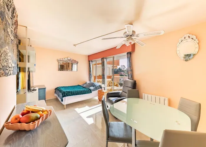 Boulouris Apartamento