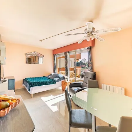 Boulouris Апартаменты