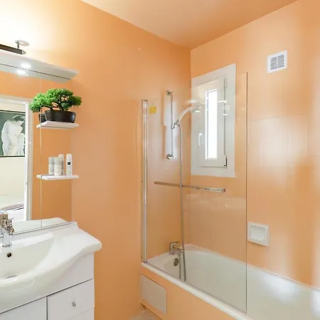 Апартаменты Boulouris *